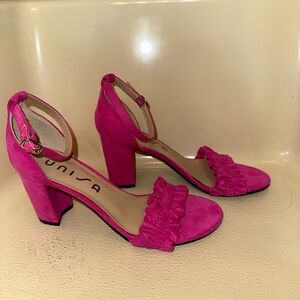 Unisa Fuchsia Block Heel Sandals